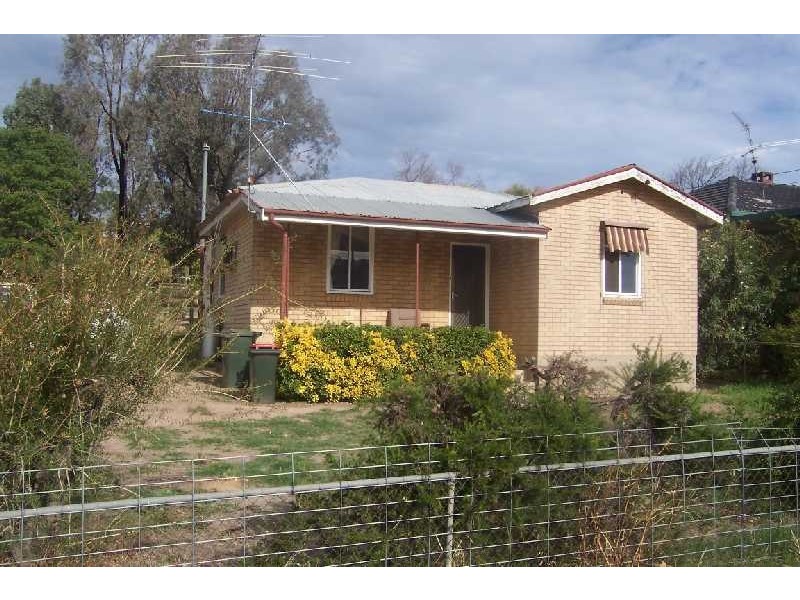 50 Mount Street, Gundagai NSW 2722