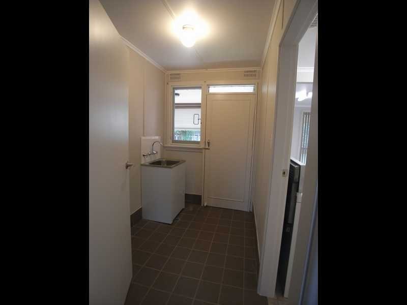 60 Tor Street, Gundagai NSW 2722