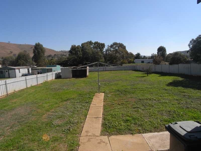 52 West Street, Gundagai NSW 2722