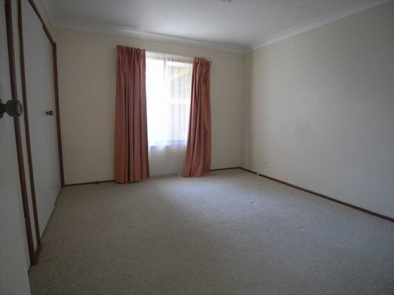 130 West Street, Gundagai NSW 2722