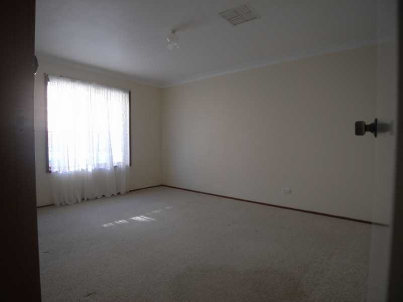 130 West Street, Gundagai NSW 2722