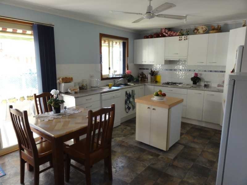 37 Tom Street, Gundagai NSW 2722