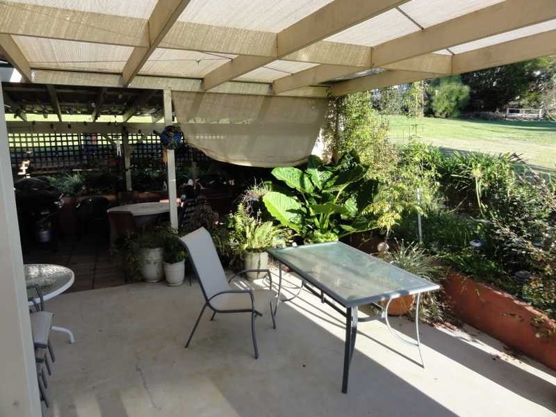 37 Tom Street, Gundagai NSW 2722