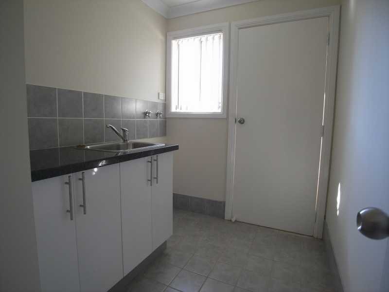 Unit 2/127 Hanley Street, Gundagai NSW 2722