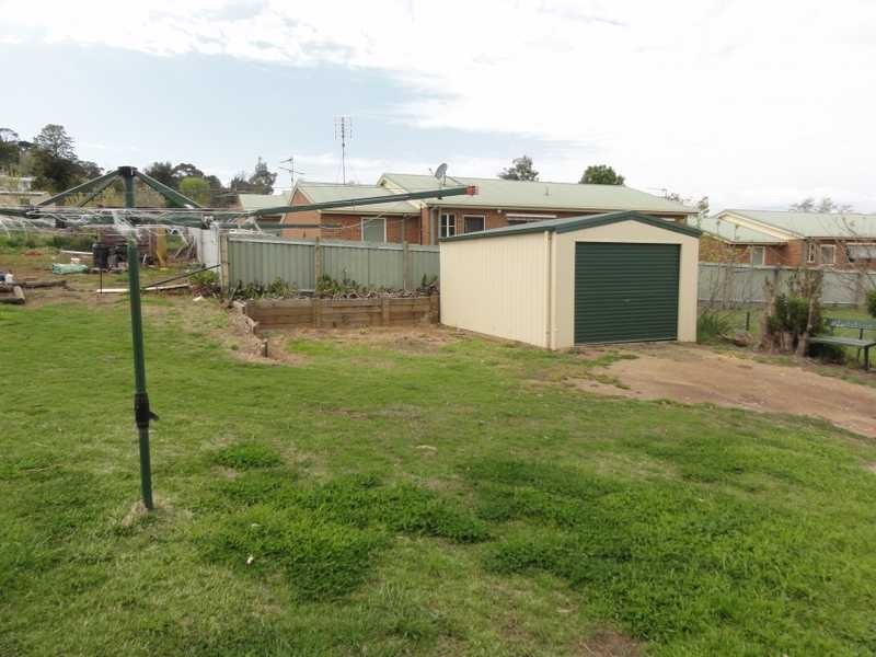 51 West Street, Gundagai NSW 2722