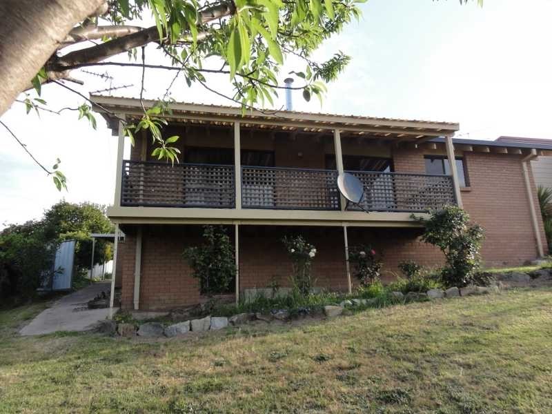 13 Francis Avenue, Gundagai NSW 2722