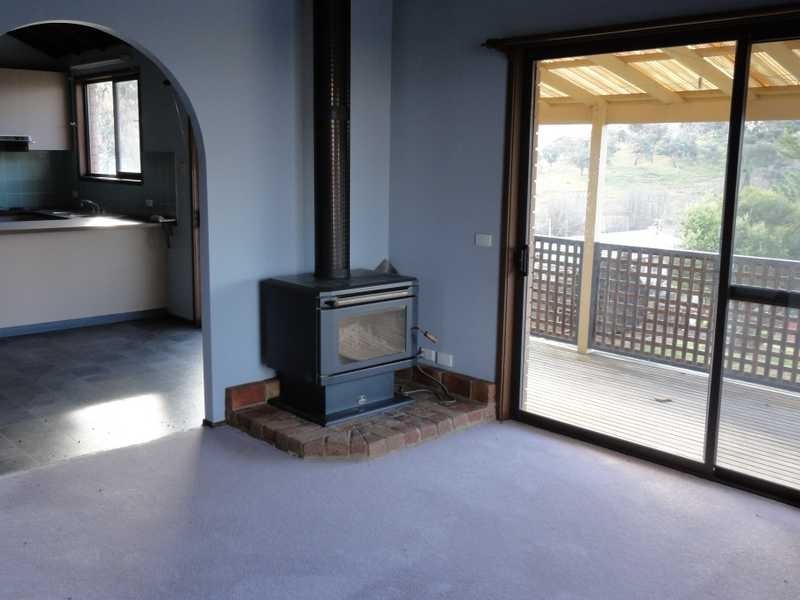13 Francis Avenue, Gundagai NSW 2722