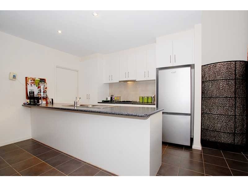 25 Hyde Park Terrace, Point Cook VIC 3030