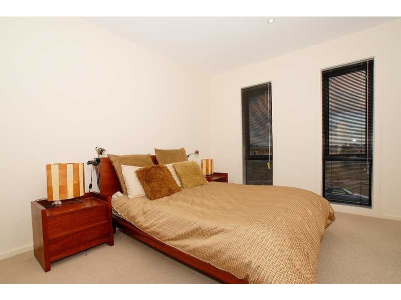 25 Hyde Park Terrace, Point Cook VIC 3030