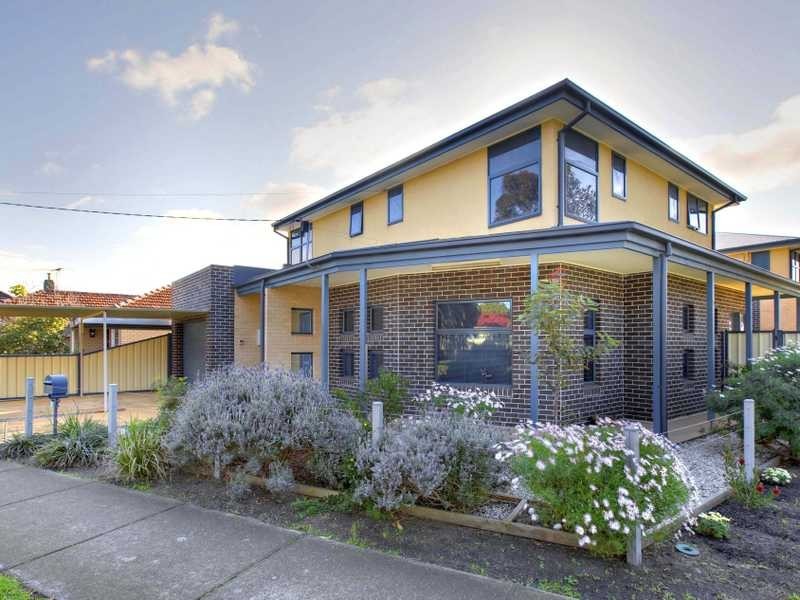 13 Central Avenue, Altona VIC 3018