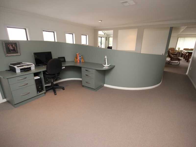 11 Fairwinds Avenue, Laurieton NSW 2443