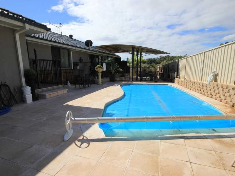 11 Fairwinds Avenue, Laurieton NSW 2443