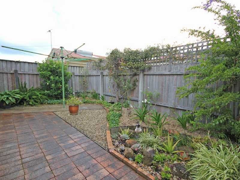 2/1 Banksia Close, Lakewood NSW 2443