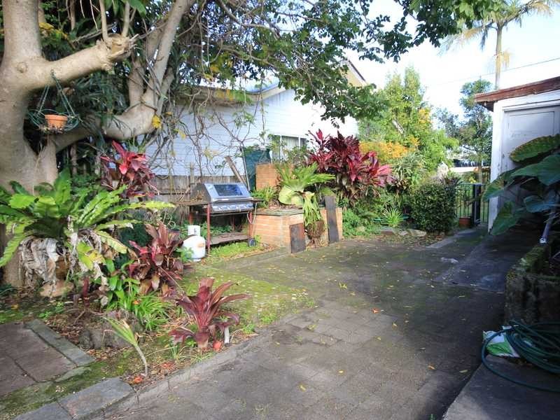 5 Castle Street, Laurieton NSW 2443