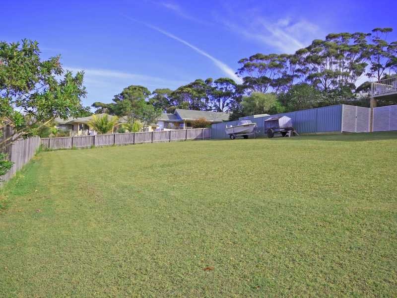 8 Green Hills Road, Bonny Hills NSW 2445