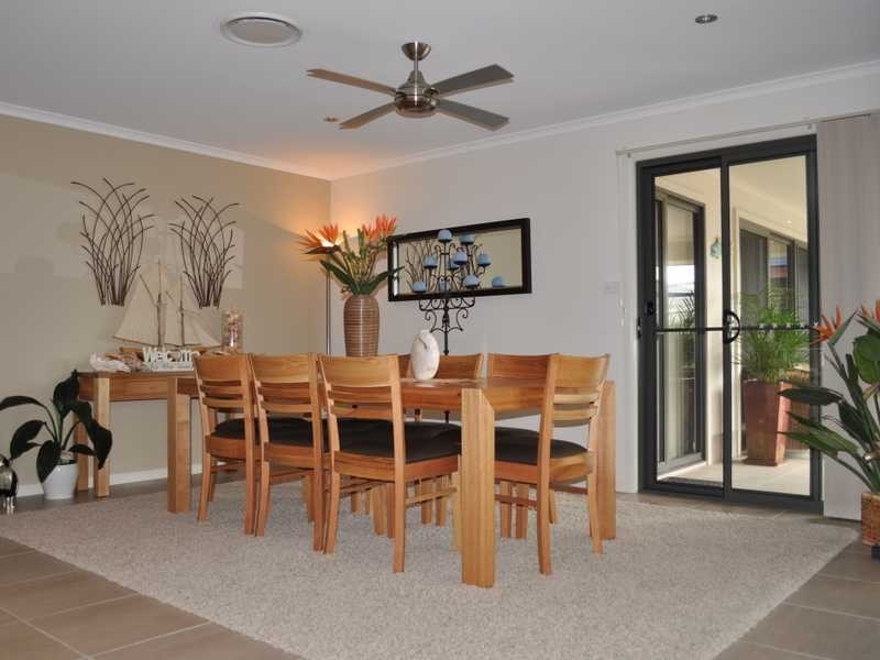 4 St Lucia Place, Bonny Hills NSW 2445
