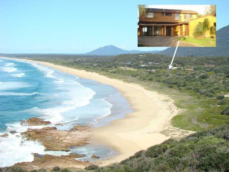 2 Seaview Avenue, Dunbogan NSW 2443