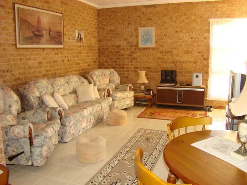 Unit 2/2 Hope Close, Dunbogan NSW 2443