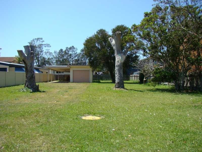 3 Lane Street, Laurieton NSW 2443