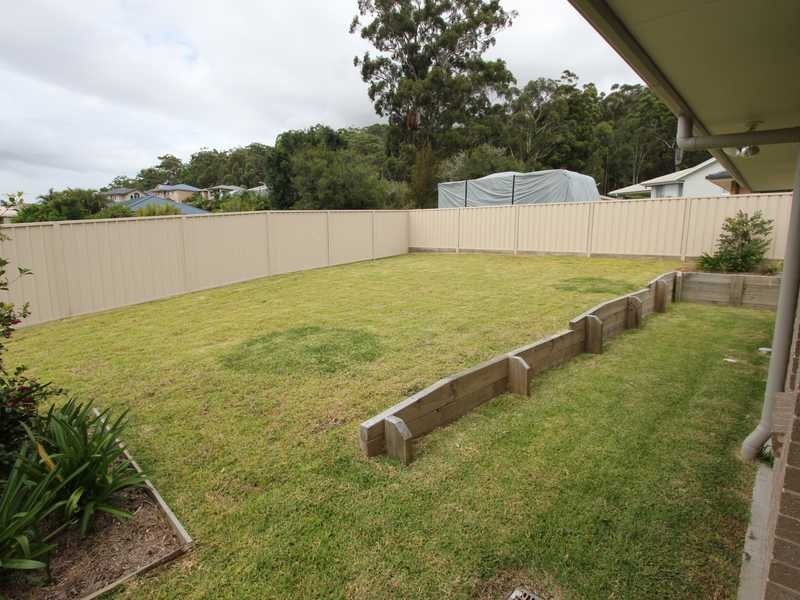 19 Fairwinds Avenue, Laurieton NSW 2443