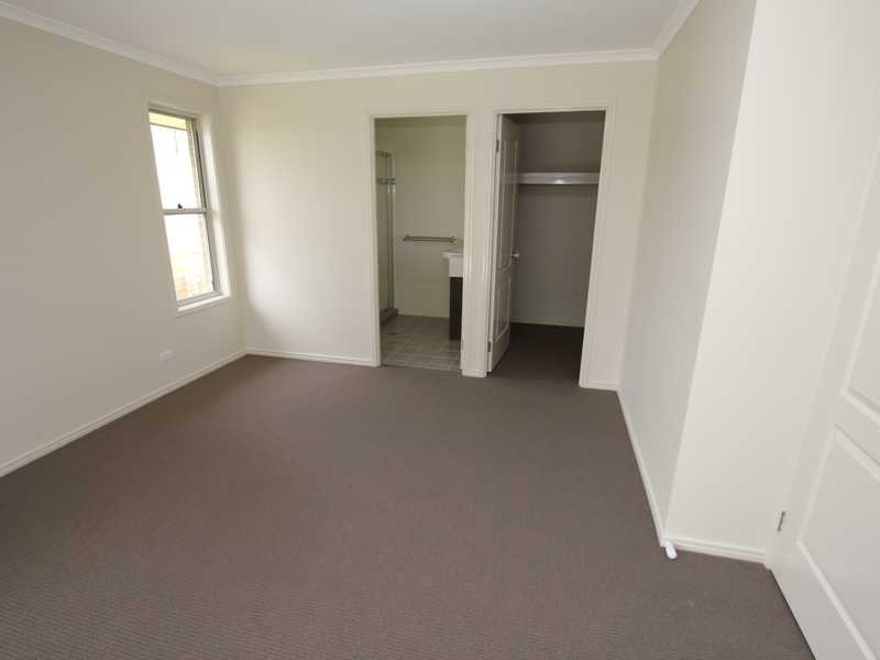 19 Fairwinds Avenue, Laurieton NSW 2443