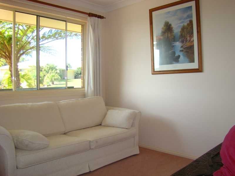 14 Waterview Crescent, Laurieton NSW 2443