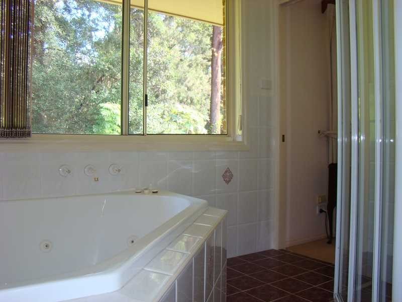 14 Waterview Crescent, Laurieton NSW 2443