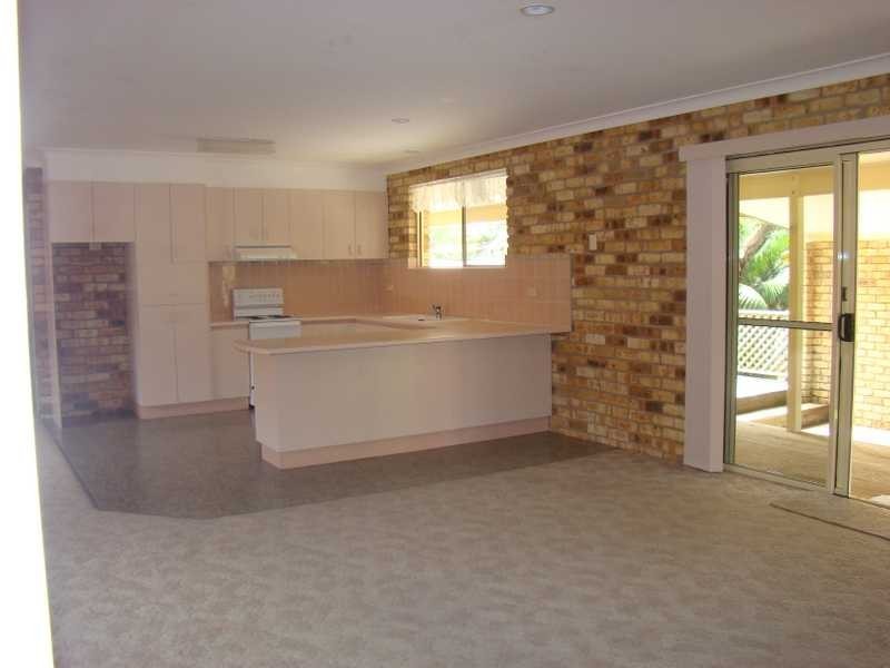 4 Elizabeth Street, Bonny Hills NSW 2445