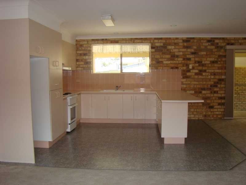 4 Elizabeth Street, Bonny Hills NSW 2445