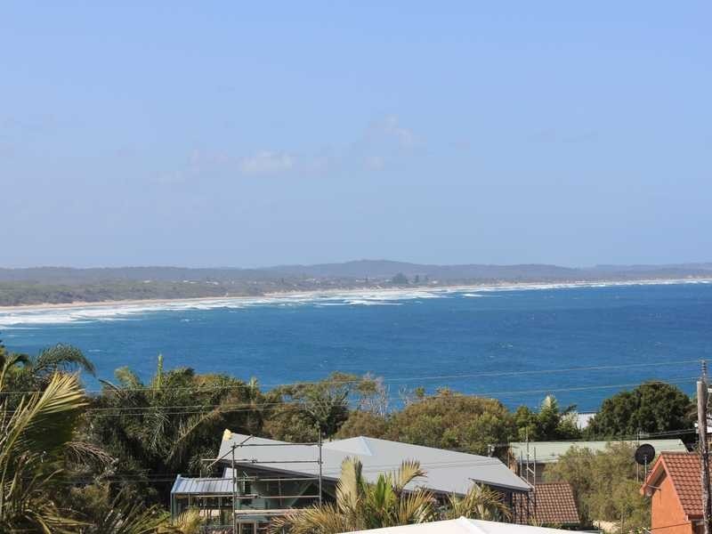 10 Seaview Street, Bonny Hills NSW 2445