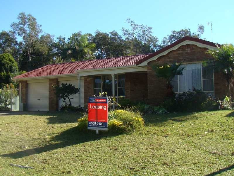 4 Lady Penrhyn Circuit, Dunbogan NSW 2443