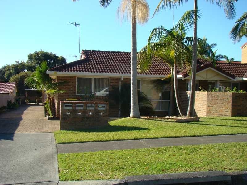 2/61 Norman Street, Laurieton NSW 2443