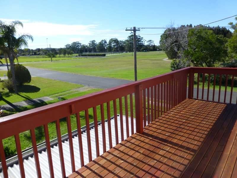 4/12 Maclennan St, Laurieton NSW 2443