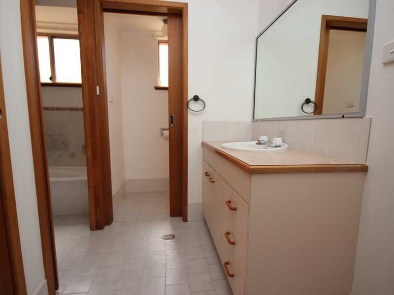 8 Sandpiper close, Laurieton NSW 2443