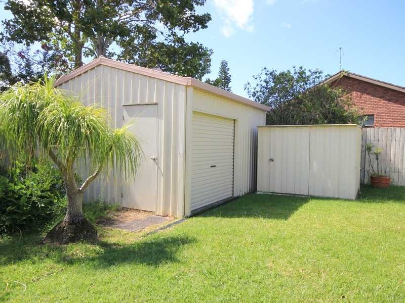 8 Sandpiper close, Laurieton NSW 2443