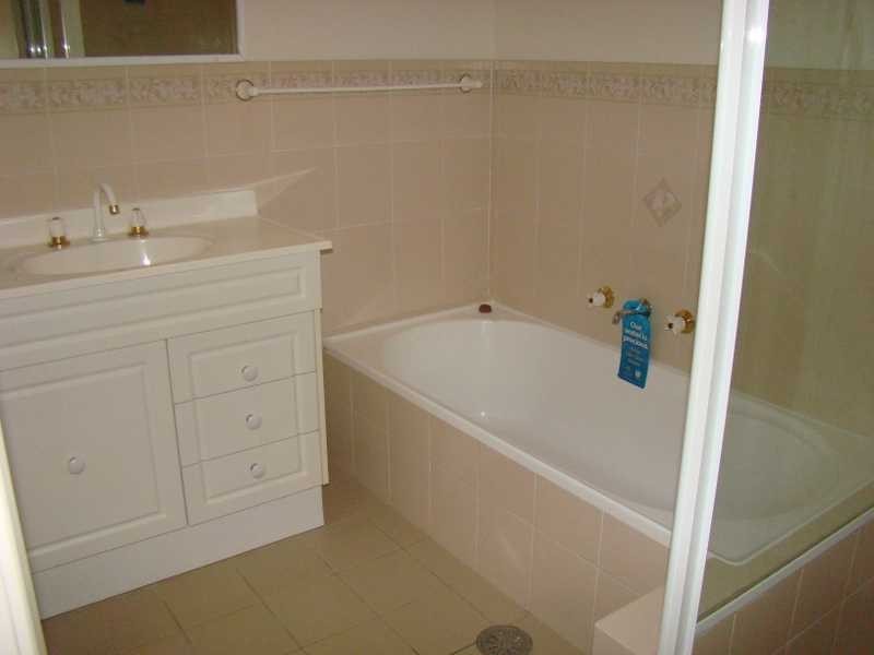 2/1 Lake Street, Laurieton NSW 2443