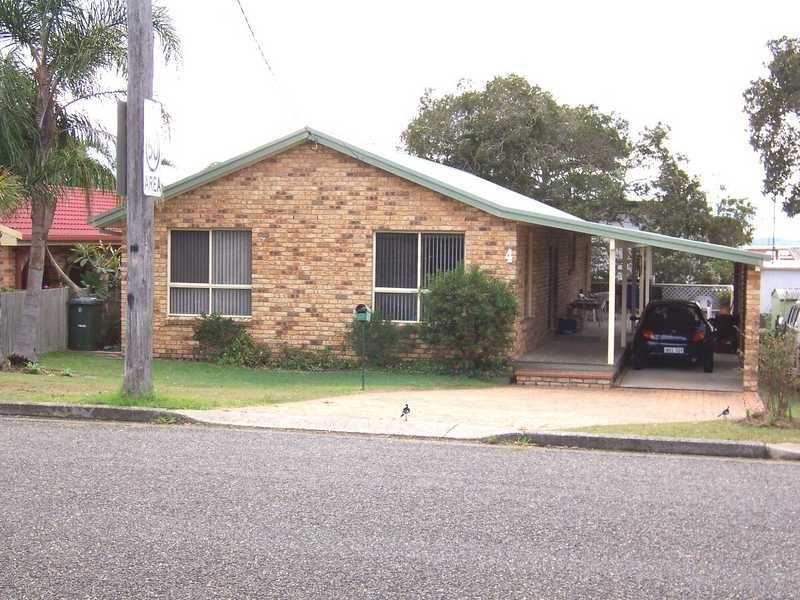 4 Elizabeth Street, Bonny Hills NSW 2445