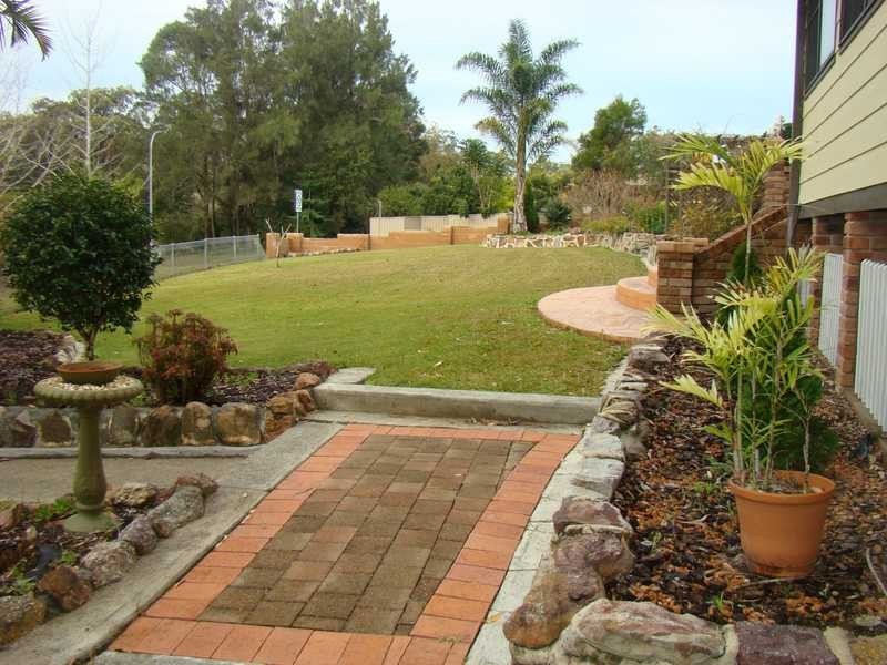 2 Waterview Crescent, Laurieton NSW 2443