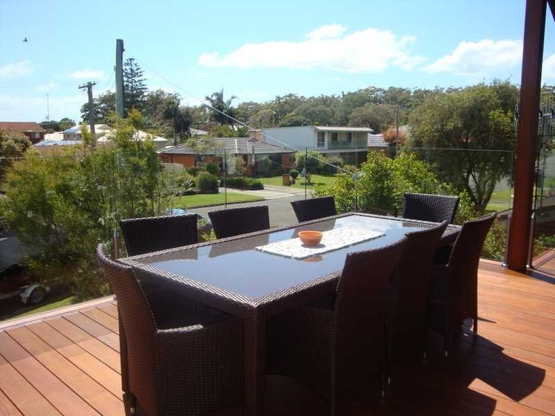 19 Bayside Avenue, North Haven NSW 2443