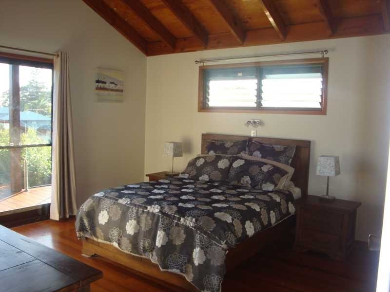 19 Bayside Avenue, North Haven NSW 2443