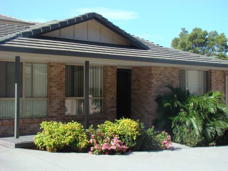 2/33 Lord Street, Laurieton NSW 2443