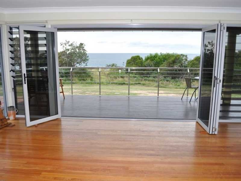 24 Honeysuckle Avenue, Bonny Hills NSW 2445