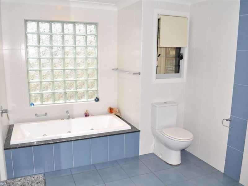 24 Honeysuckle Avenue, Bonny Hills NSW 2445