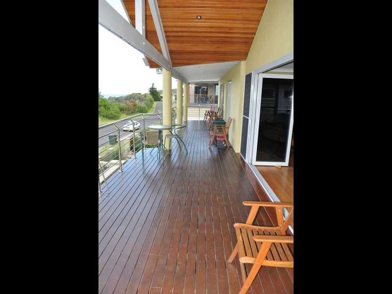 24 Honeysuckle Avenue, Bonny Hills NSW 2445