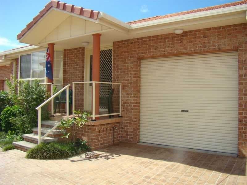 Villa 2/10 McLennan Street, Laurieton NSW 2443