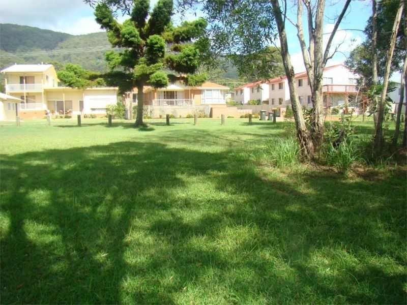 Villa 2/10 McLennan Street, Laurieton NSW 2443