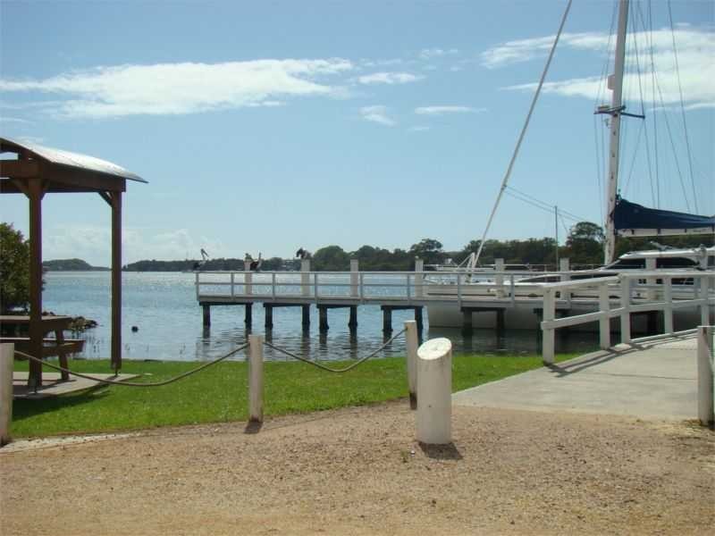 Villa 2/10 McLennan Street, Laurieton NSW 2443