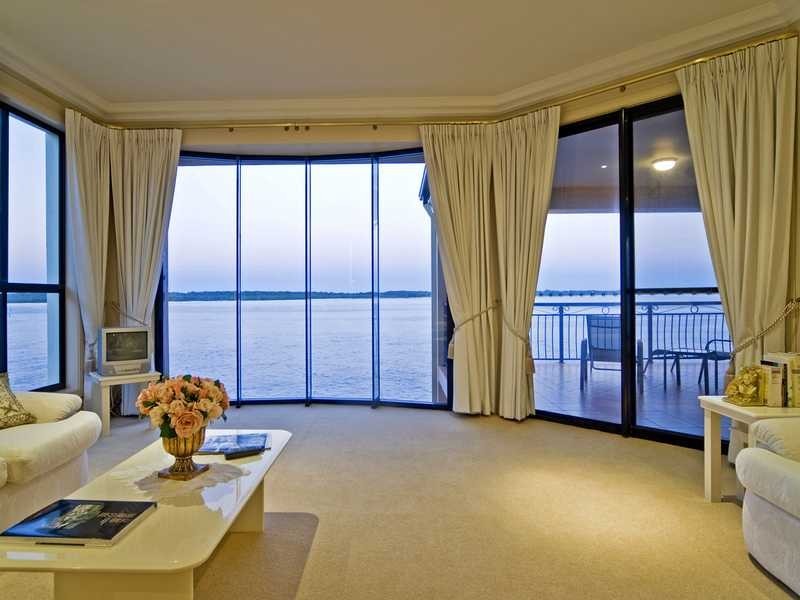 Sovereign Islands QLD 4216