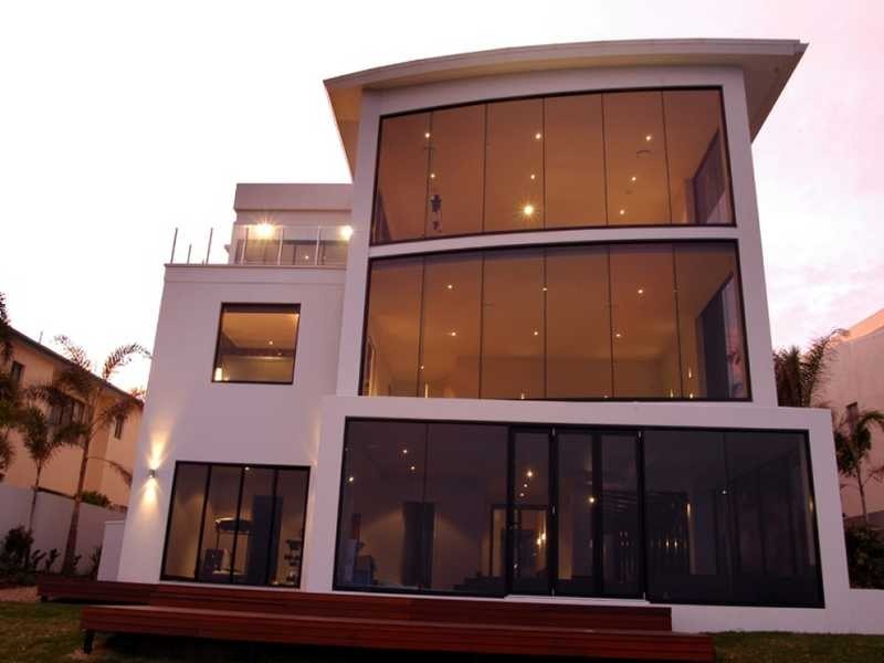 Sovereign Islands QLD 4216