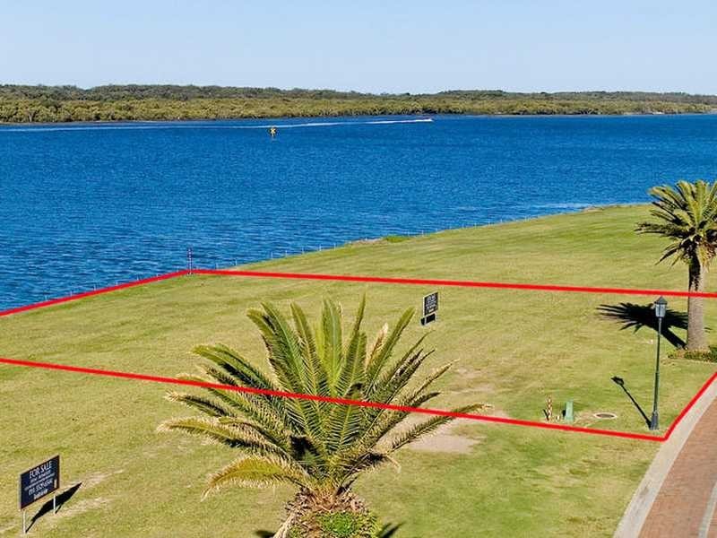 Lots 590 & 591 Knightsbridge West, Sovereign Islands QLD 4216